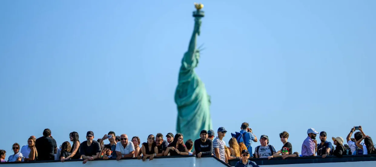Canadian tourists in US
