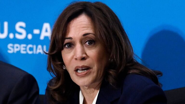 harris kamala 2028