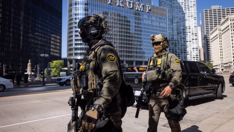 Masked federal agents in downtown Chicago